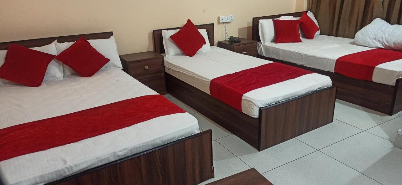 Hotel Royal Chautari, Butwāl Kültér fotó