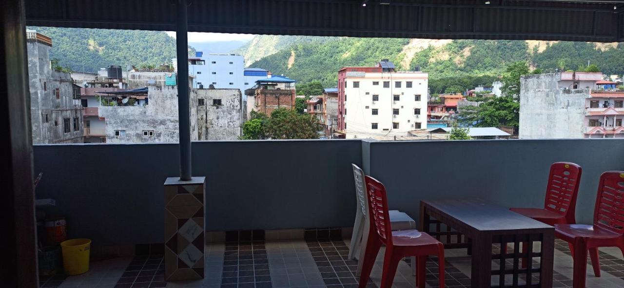 Hotel Royal Chautari, Butwāl Kültér fotó